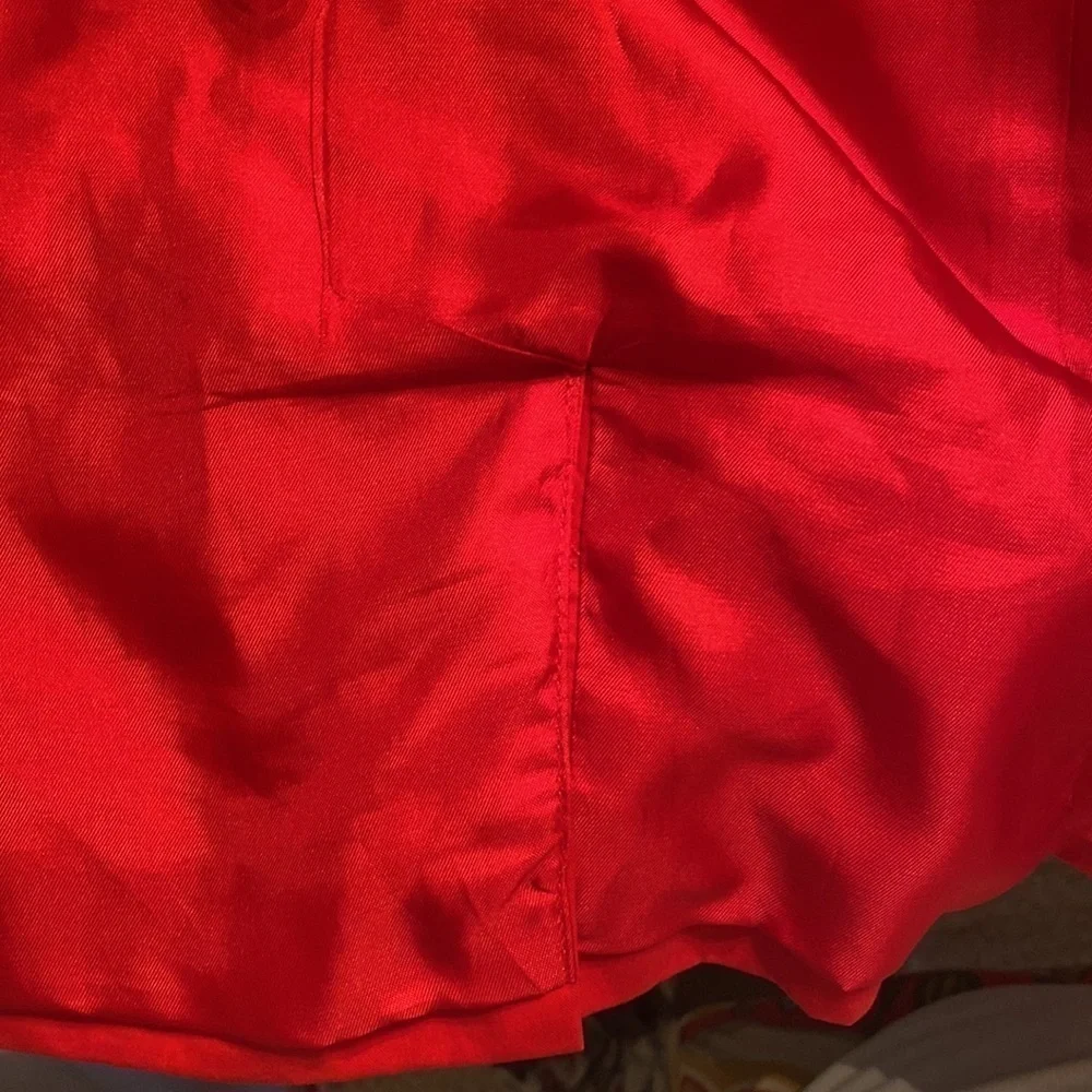 Banana republic red jacket, size small, 100% cotton. Lining is 100% acetate.